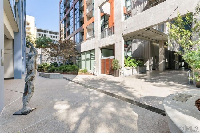 Building Photo - 350 Eleventh Ave