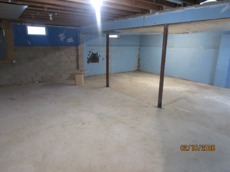 Building Photo - 465 Pfister Rd