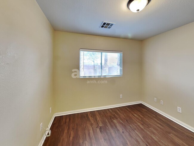 Building Photo - 8318 Brilliant Ruby Ct