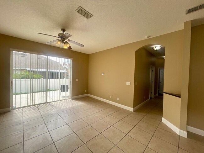 Building Photo - 10366 Cypress Knee Cir