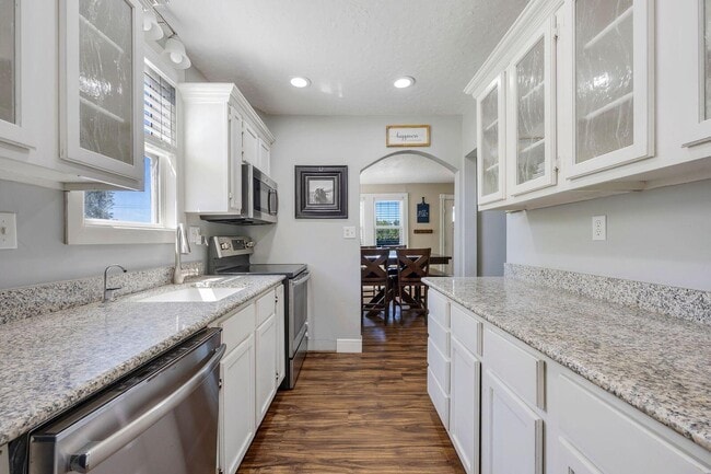 Building Photo - 1425 E Crisafulli Rd