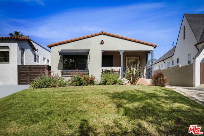 Building Photo - 3659 Glenfeliz Blvd