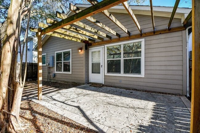 Building Photo - 10006 Sweet Nectar Ln