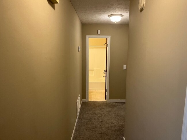 Building Photo - Cedar Chase - 3 Bedroom available August 2...