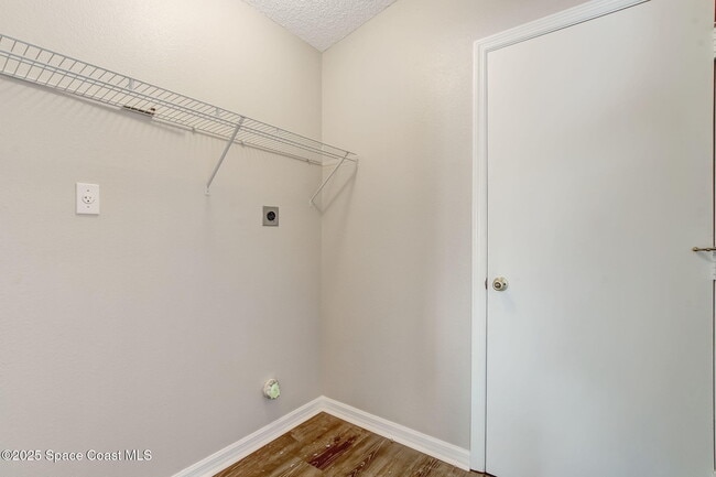 Building Photo - 1273 Brumpton Pl