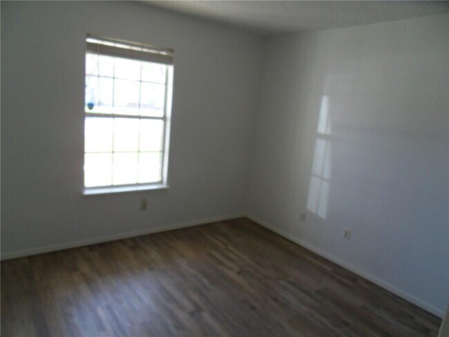 Building Photo - 2937 N Fiesta Dr