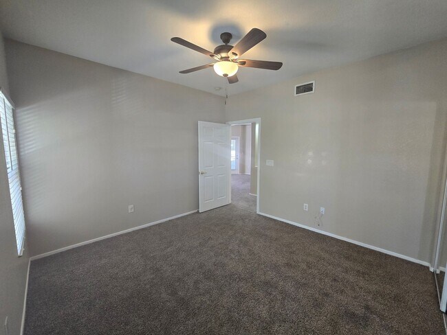 Building Photo - 9330 W Maule Ave