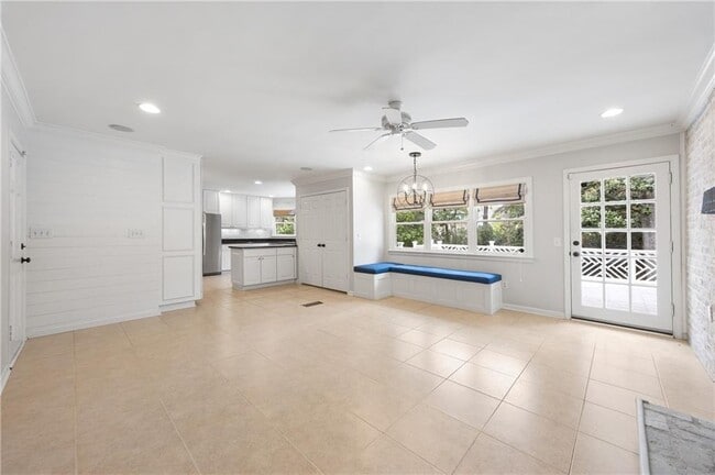 Building Photo - 128 Osner Dr NE