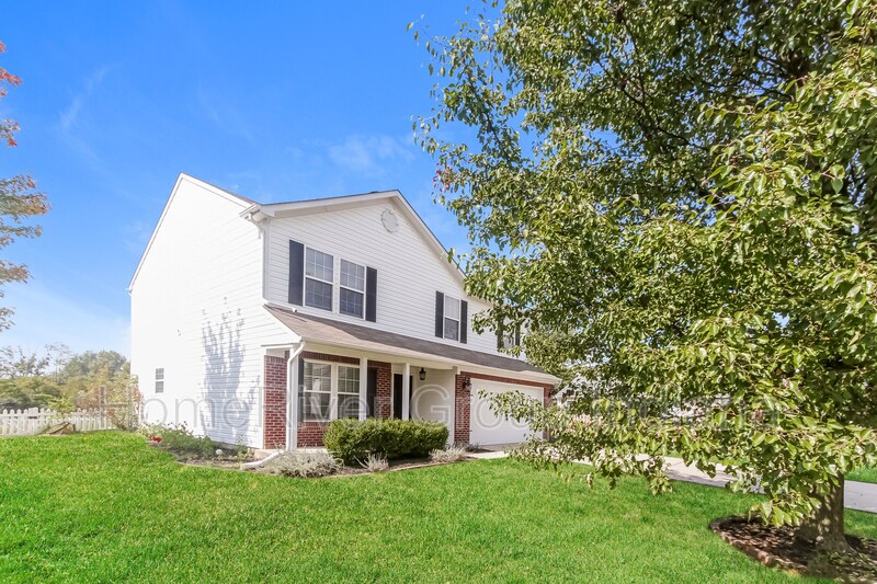 Building Photo - 1690 Stanford Dr