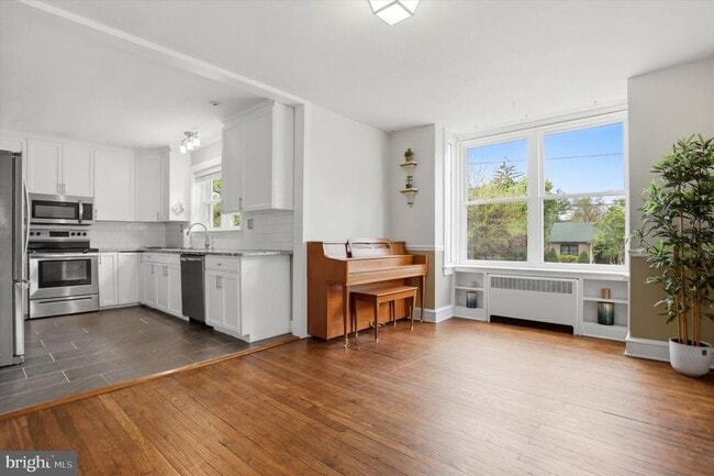 Building Photo - 713 S Towamencin Ave