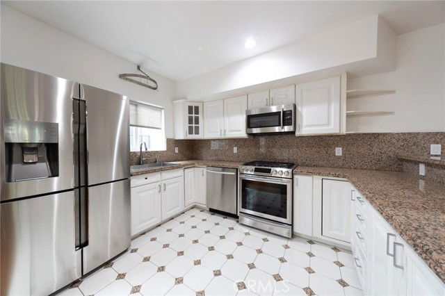 Building Photo - 1615 Stoner Ave