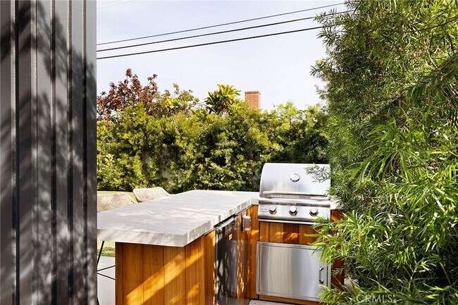 Building Photo - 3962 Alla Rd