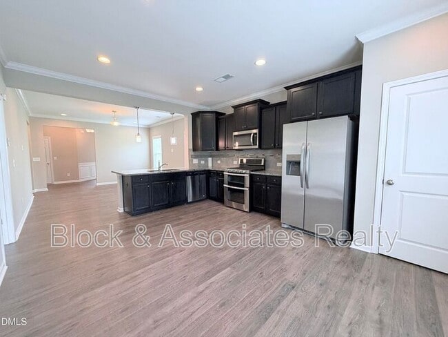 Building Photo - 572 Chessie Sta