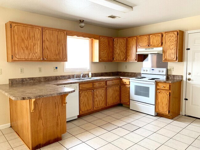 Building Photo - A-C Hill