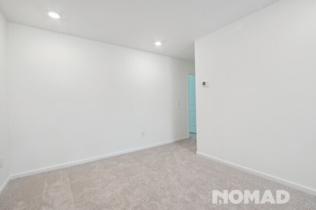 Building Photo - NEW Spacious 4BR House in Wendell