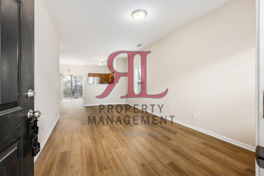 Building Photo - 1273 Grove Dr