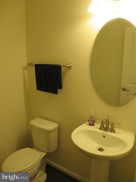 Building Photo - 1710 Featherstone Rd