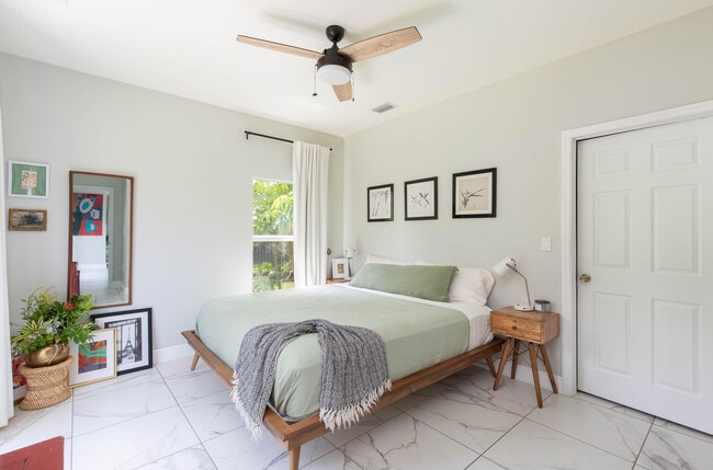 Building Photo - 1019 N K St