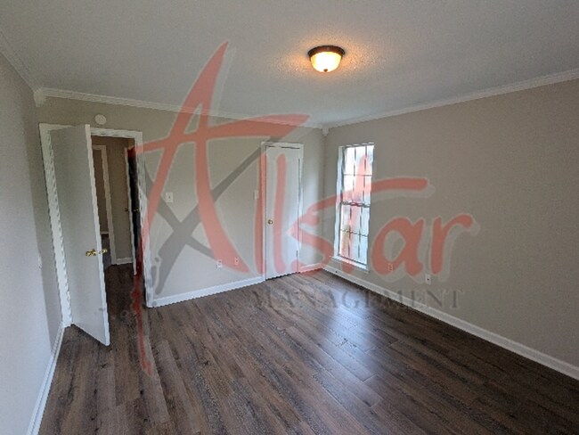 Building Photo - 3815 Shadow Oaks Pkwy