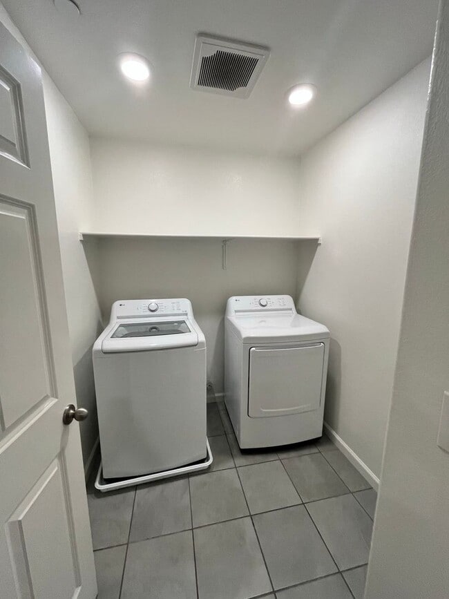 Building Photo - Coming Soon!! Beautiful 3-bedroom, 3-bathroom home located in the vibrant community of Lathrop, CA.