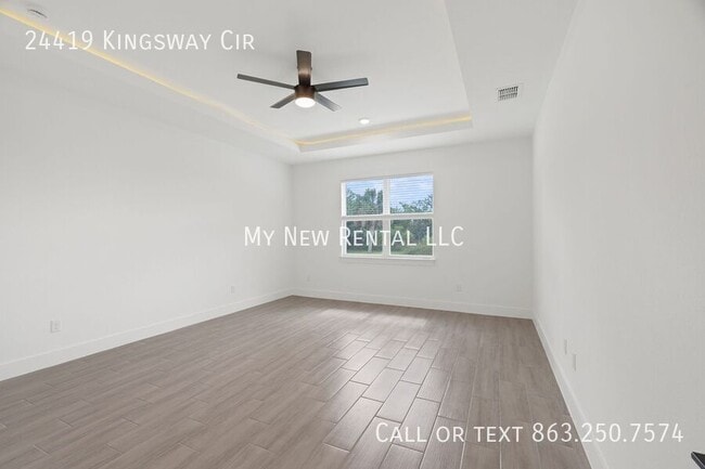 Building Photo - 24419 SW Kingsway Cir