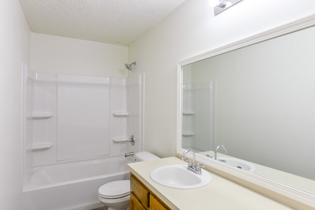 Building Photo - 101 Adirondack Ln