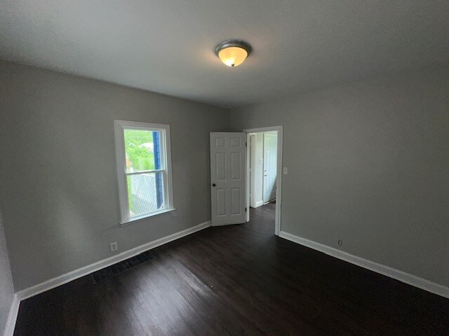 Building Photo - 1356 Genessee Ave