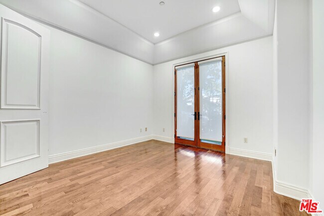 Building Photo - 219 S Willaman Dr