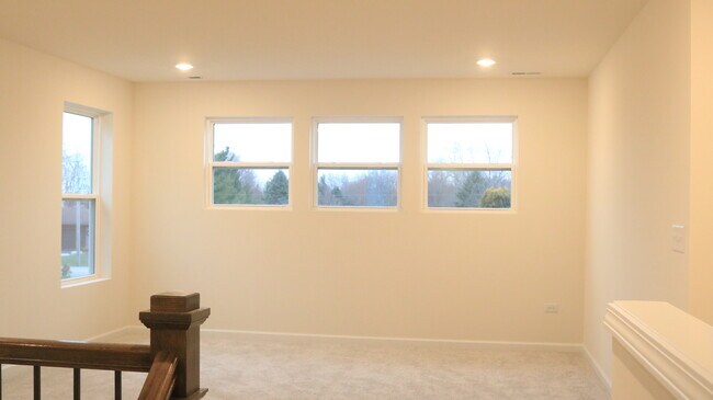 Building Photo - 2767 Lawlor Ln