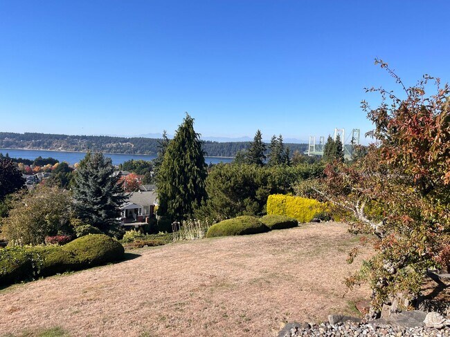 Building Photo - Spacious North Tacoma waterfront Unit with Million dollar Puget Sound Views