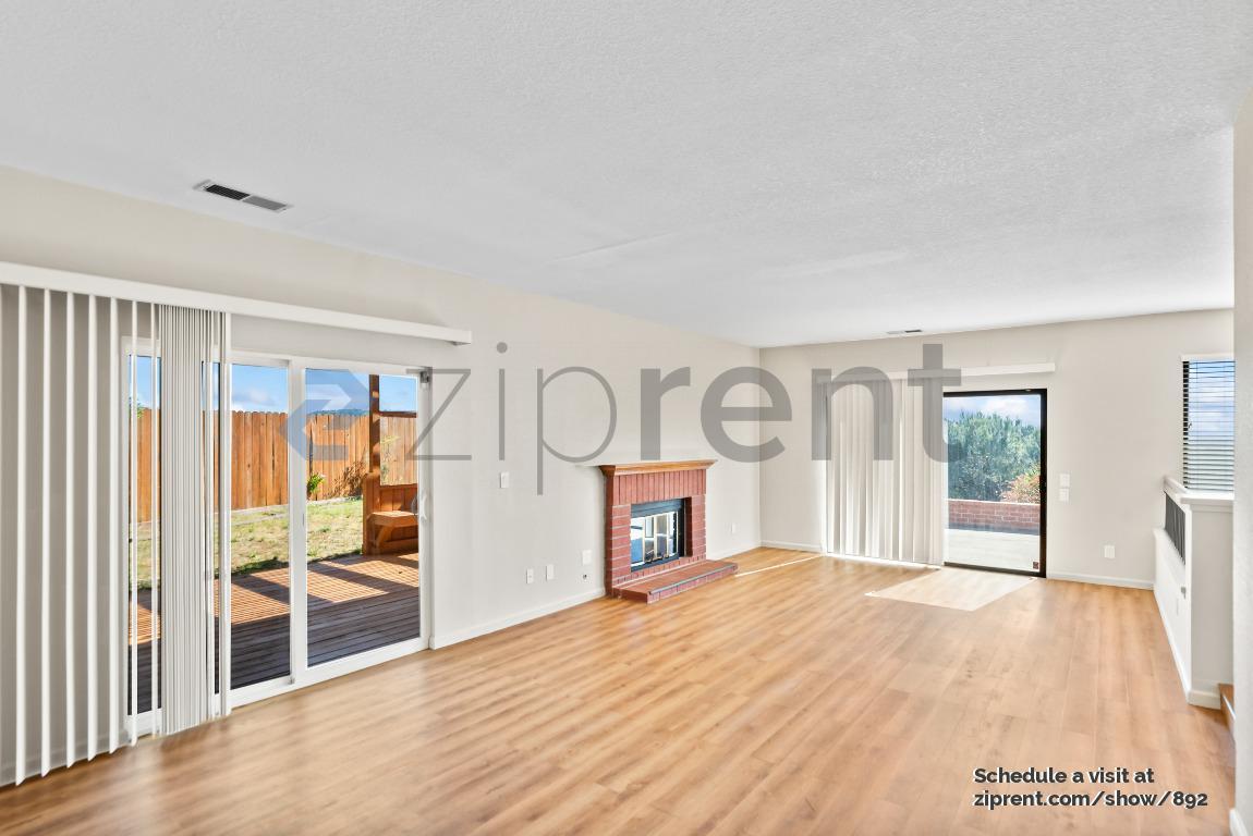 Building Photo - 3700 Hidden Springs Ct