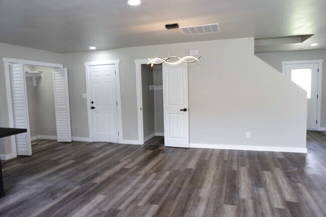 Building Photo - Coming Soon!!