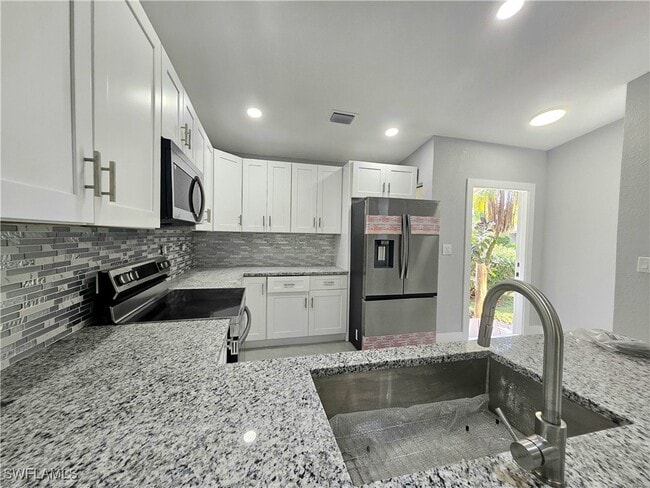 Building Photo - 17752 Port Boca Ct