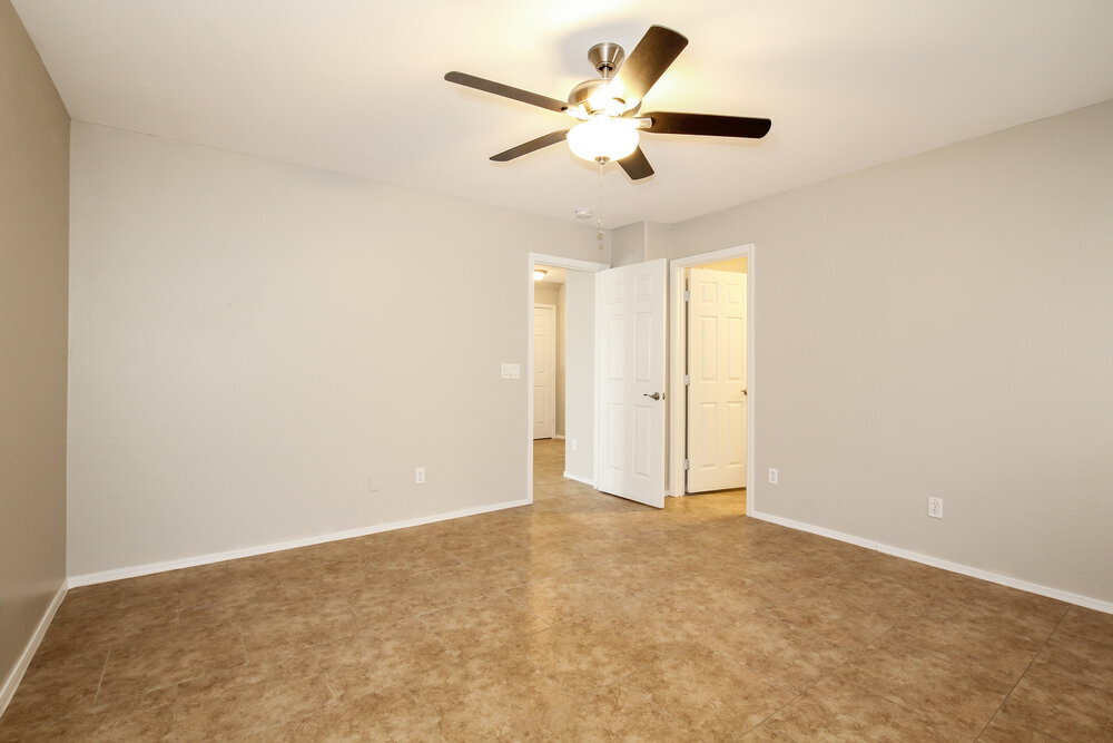 Building Photo - 4230 N 113th Dr