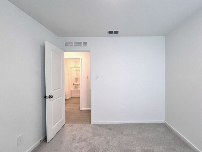 Building Photo - 3443 Rover Rd