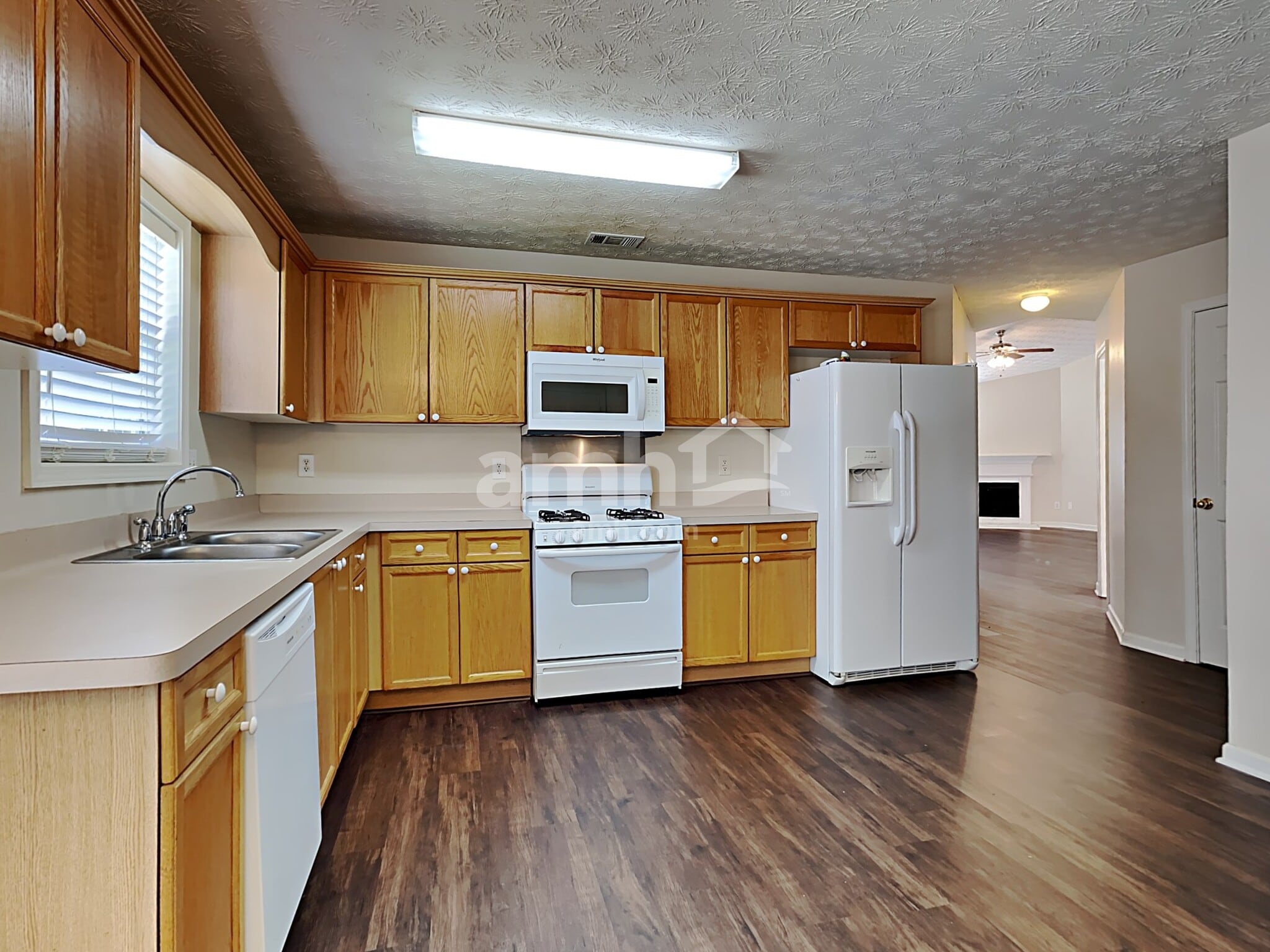 Building Photo - 1552 Armende Cir