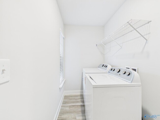 Building Photo - 15251 Lapwing Cv