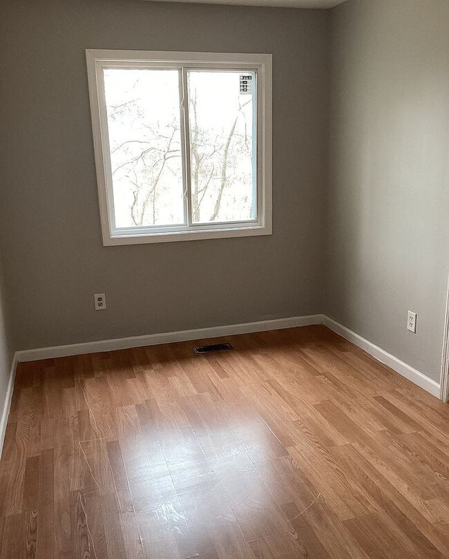 Building Photo - 370 Joe Parker Rd