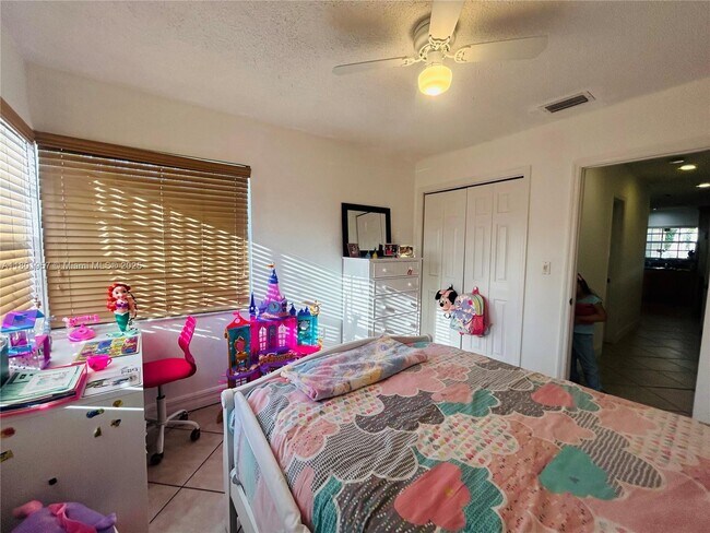 Building Photo - 3452 SW 113th Ct