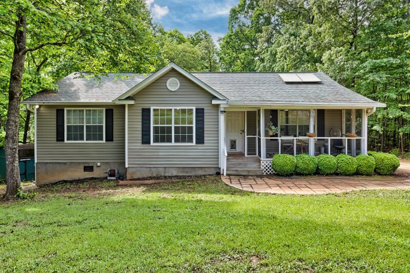 Primary Photo - 184 Winding Creek Way