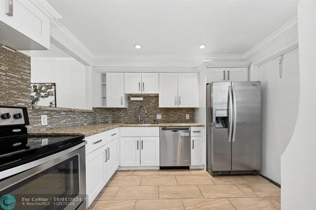 Primary Photo - 3000 S Course Dr