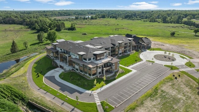 Building Photo - 1 Hill Farm Rd