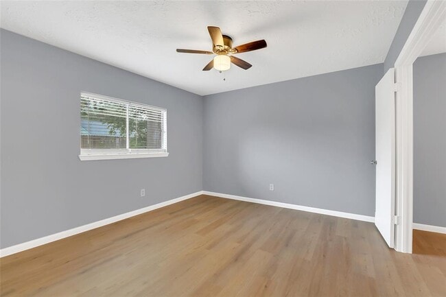 Building Photo - 4534 Towergate Dr