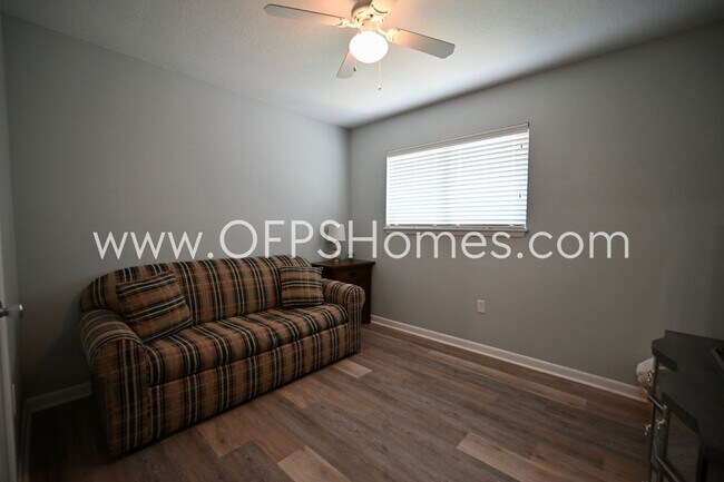 Building Photo - WaterFront, Furnished Unit in Niceville