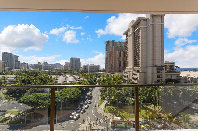 Building Photo - 1860 Ala Moana Blvd