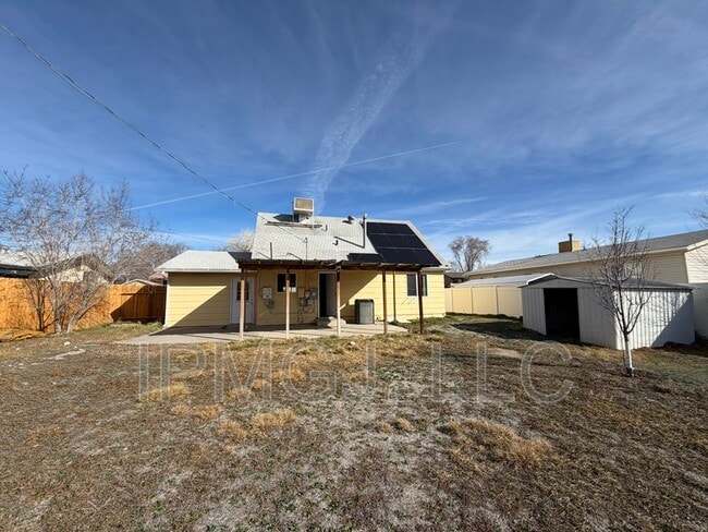 Building Photo - 2917 Formay Ave