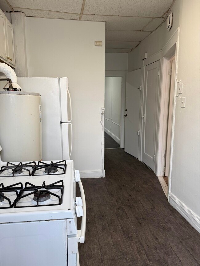 Building Photo - 434 Central Ave