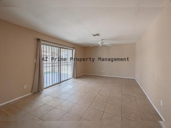 Building Photo - 8616 W Whitton Ave