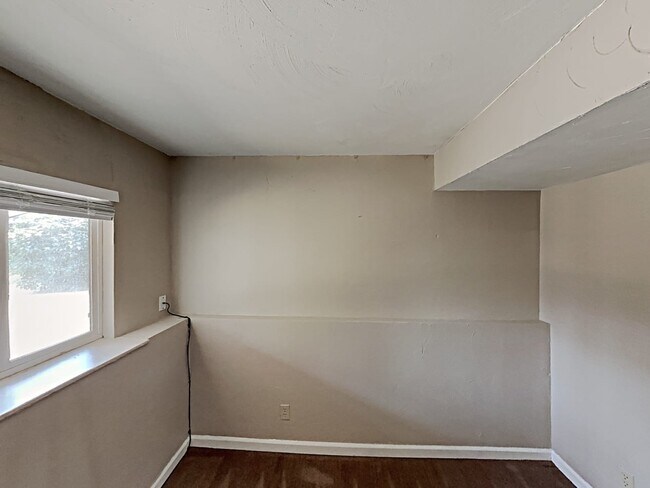 Building Photo - 14794 E Florida Ave
