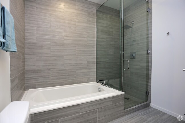 2BR, 2BA - 1235 SF - 16M